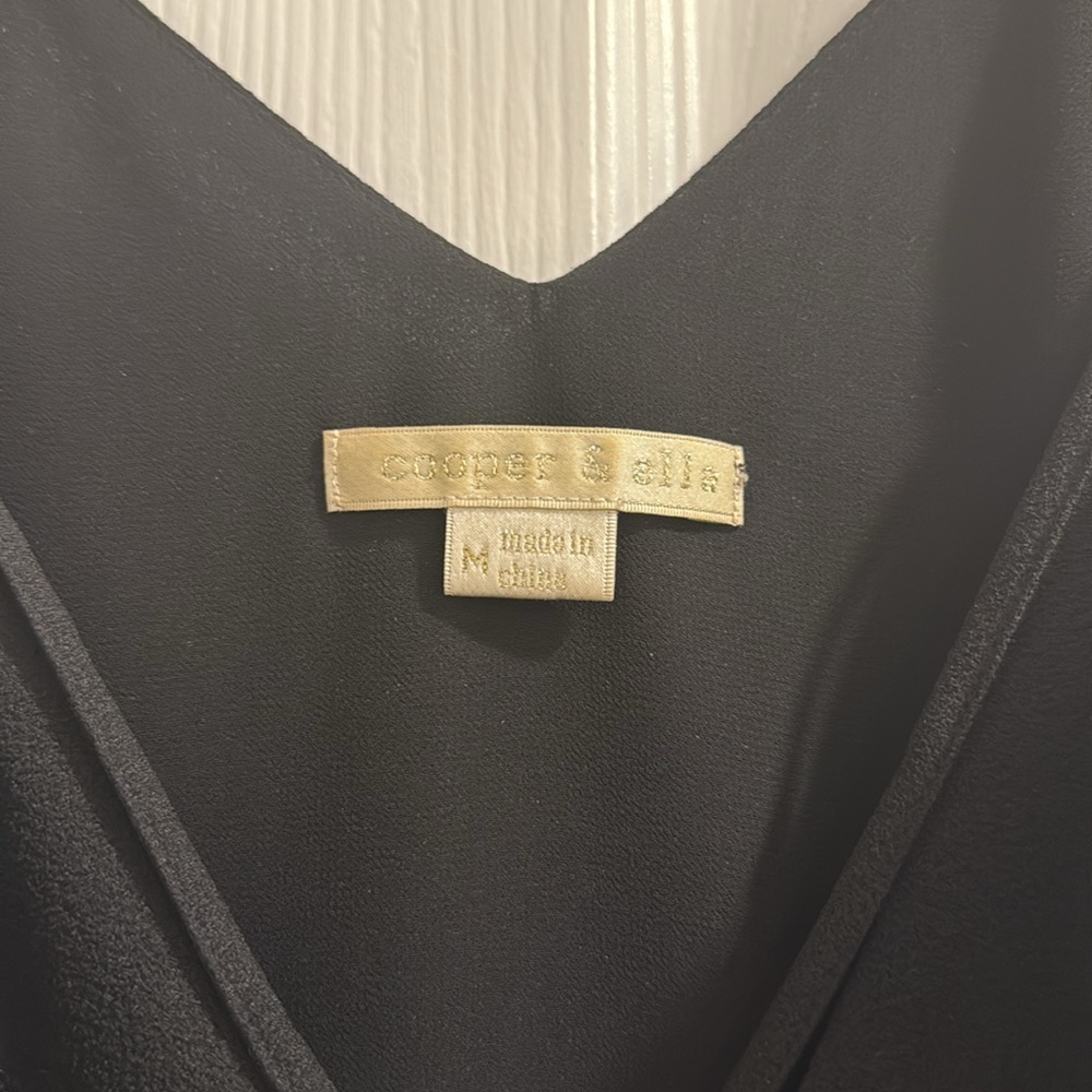 *Last Chance Price*.Cooper & Ella Like New Worn Once Bubble Criss Cross Top - Picture 2 of 3